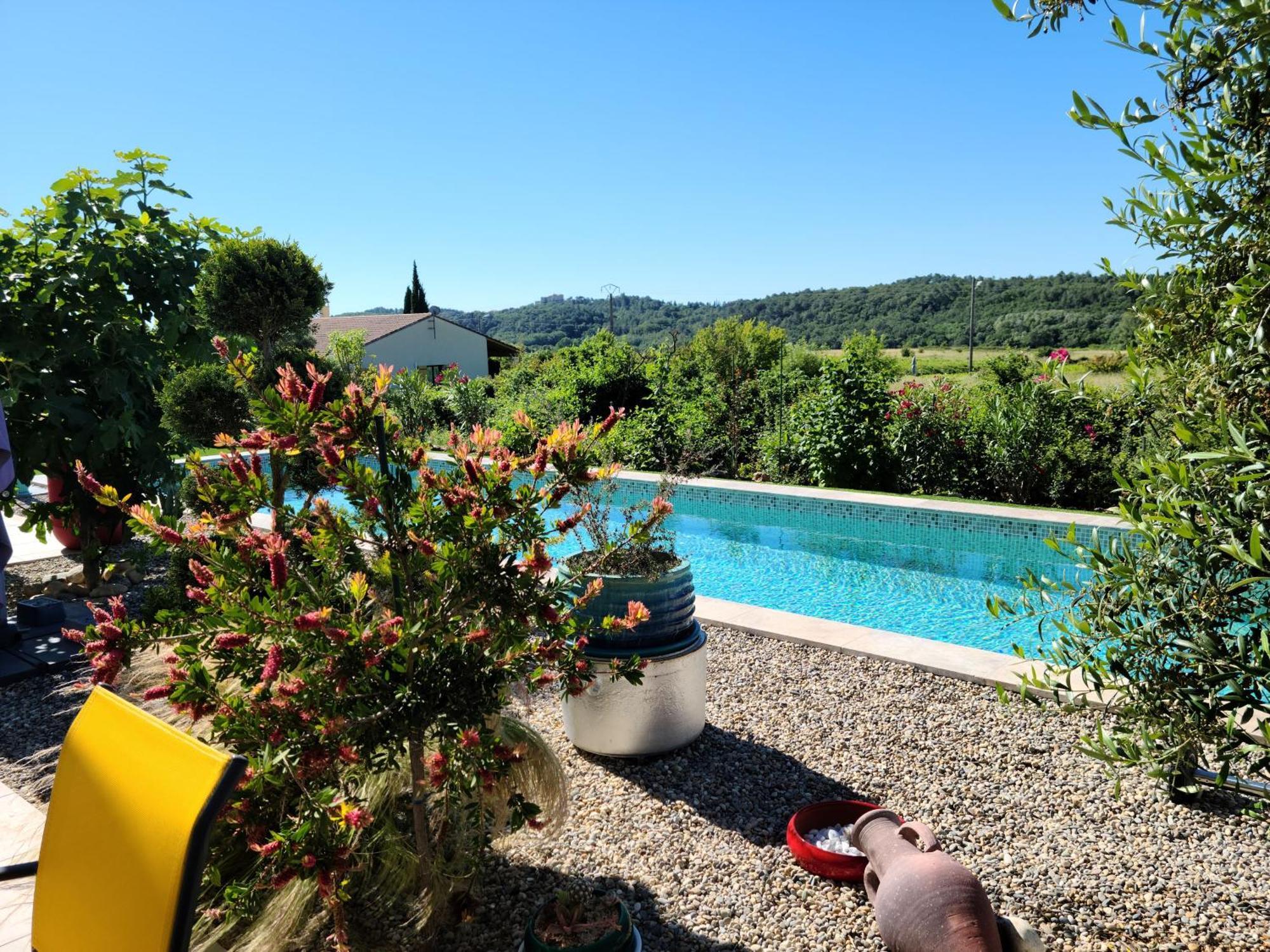 Les Papillons D'Uzes Bed & Breakfast Saint-Laurent-la-Vernede Exterior photo